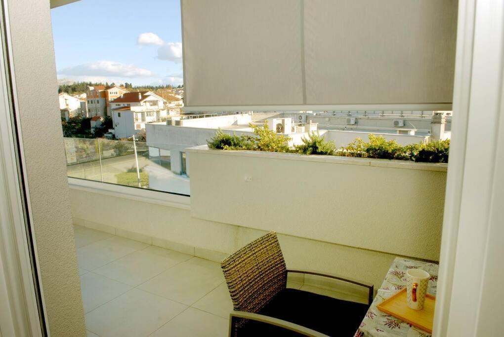 Camino Split - Apartment Near Mall Of Split Buitenkant foto