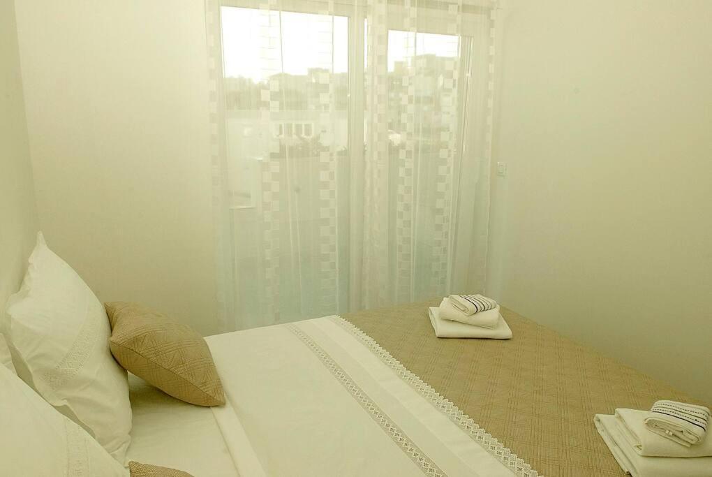 Camino Split - Apartment Near Mall Of Split Buitenkant foto