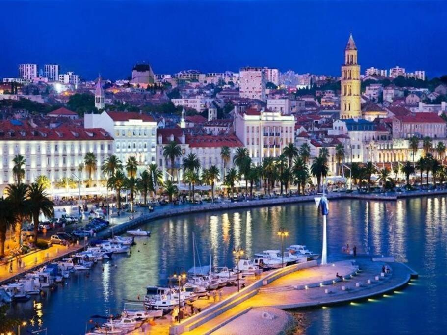 Camino Split - Apartment Near Mall Of Split Buitenkant foto